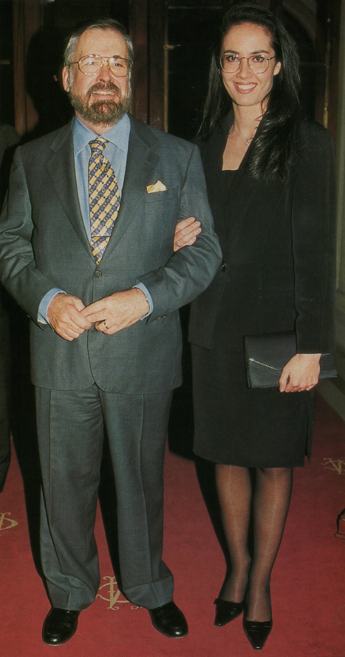 Narciso Ibáñez Serrador y Lorena Martínez